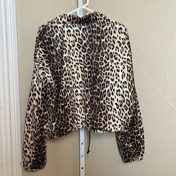 Forever 21 Animal Print Button Down Crop Jacket Windbreaker size 3X - Picture 2 of 12